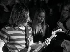 Merrang! live — 2000s nu-metal and alt-rock tribute band performing in Dorset (photo 11)