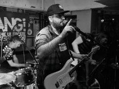 Merrang! live — 2000s nu-metal and alt-rock tribute band performing in Dorset (photo 4)