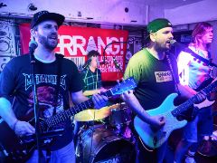 Merrang! live — 2000s nu-metal and alt-rock tribute band performing in Dorset (photo 7)